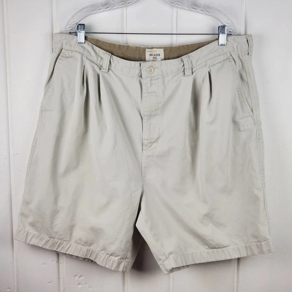 Gap Relaxed Fit Men's Khaki Shorts W42 - Picture 2 of 9